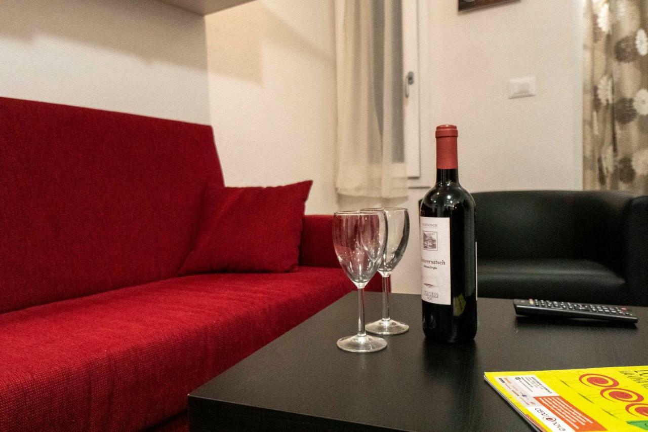 Relax Suite Nazario Болонья Екстер'єр фото